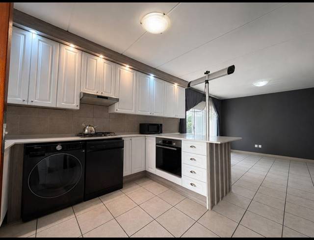 2 BEDROOM PROPERTY TO RENT IN FARRAR PARK